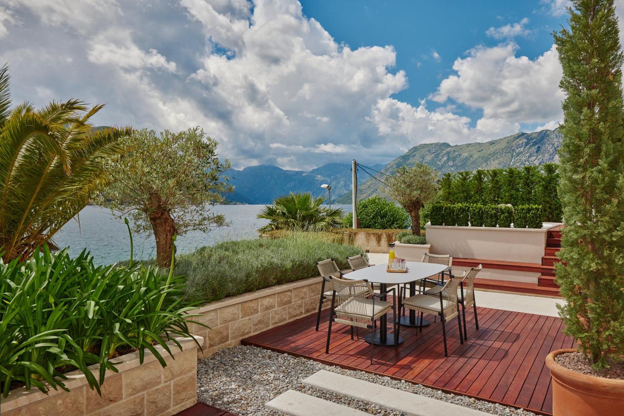 Hotel Forza Mare Kotor Eksteriør billede